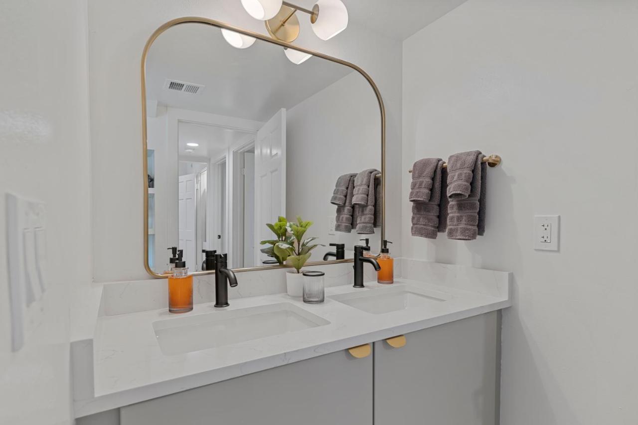 Peaceful Phoenix Getaway - Central Location, Family-Friendly & Pool Table! Exteriér fotografie